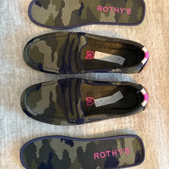 Rothy’s Driver in Spruce Camo - Picture 2 of 4